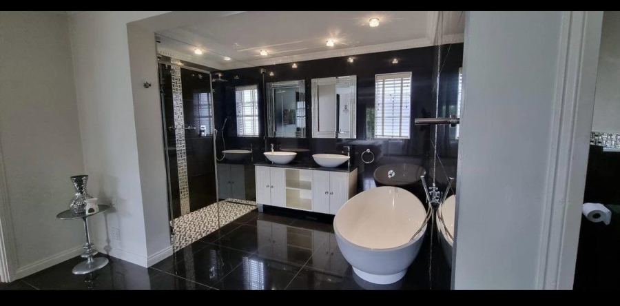 3 Bedroom Property for Sale in Nahoon Valley Park Eastern Cape